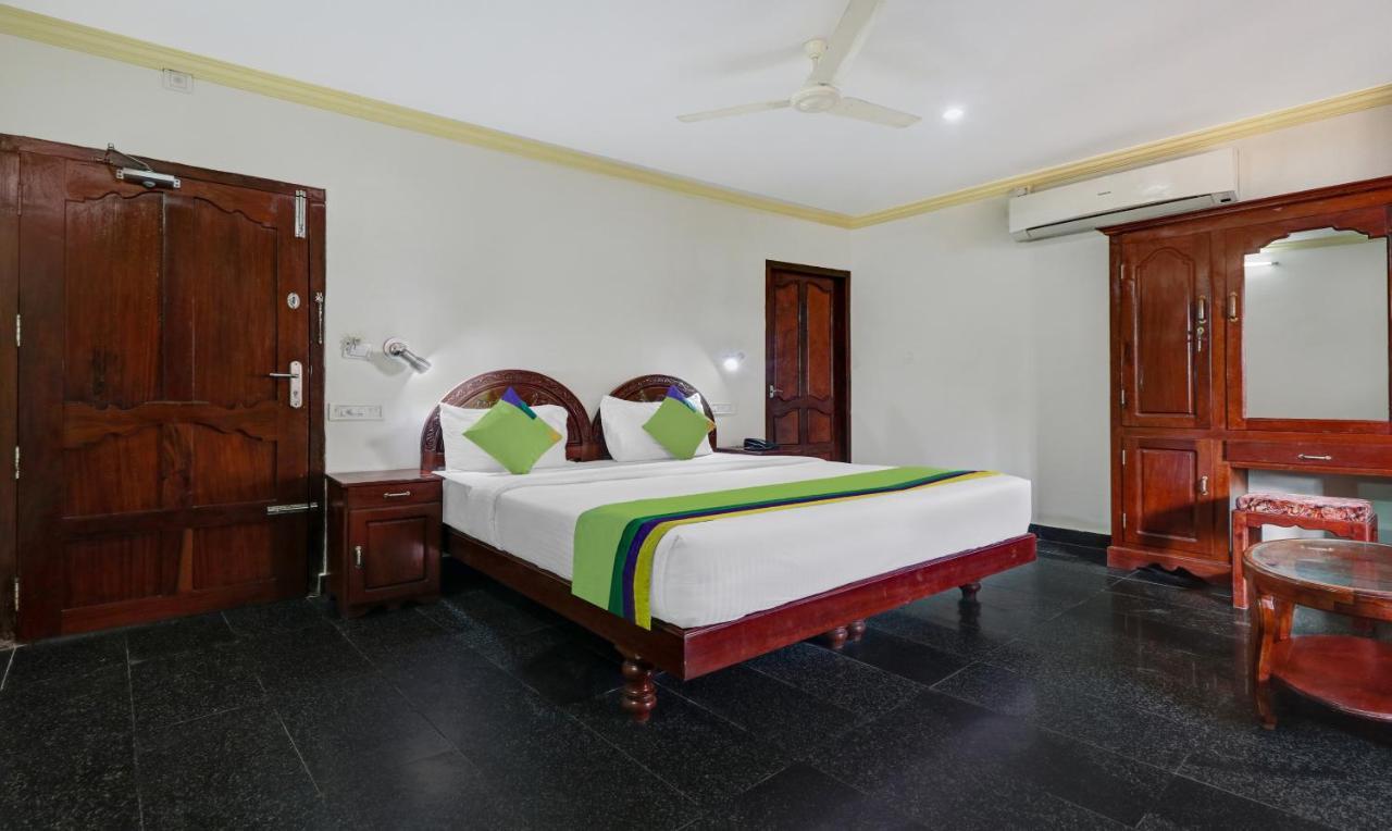Itsy Hotels The Waters Edge Beach Resort Ковалам Экстерьер фото